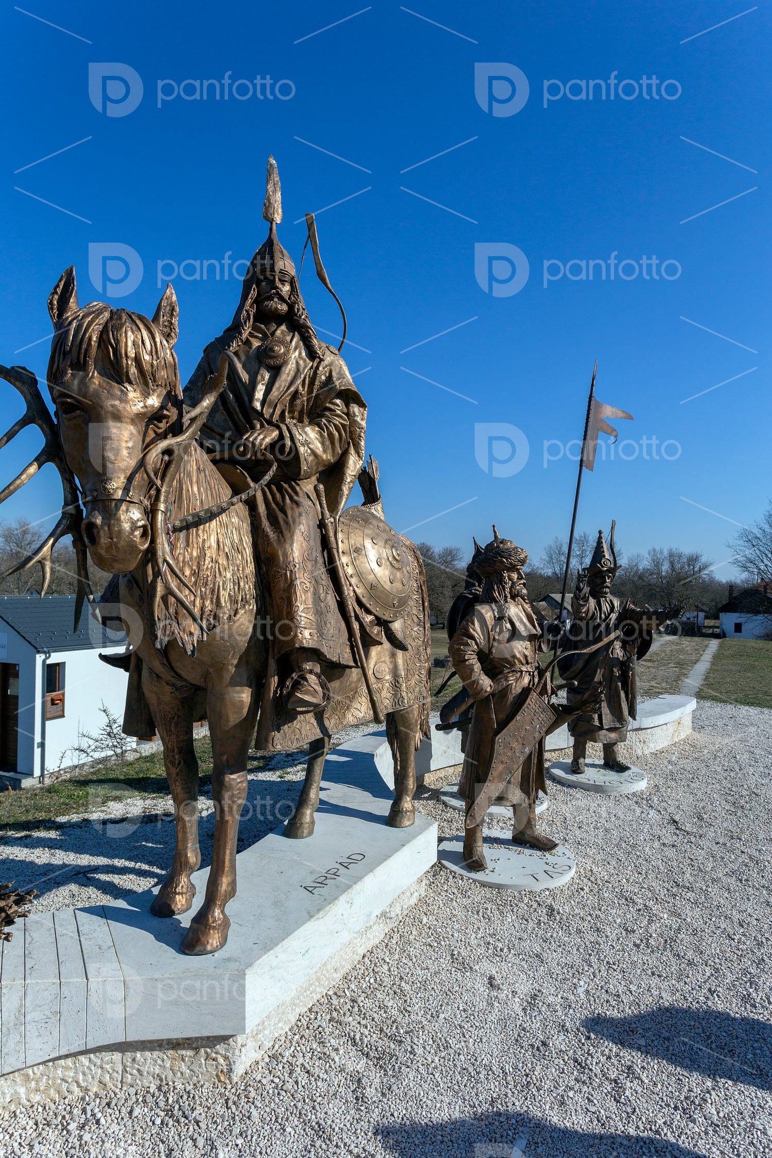Hét vezér statue in Ópusztaszer