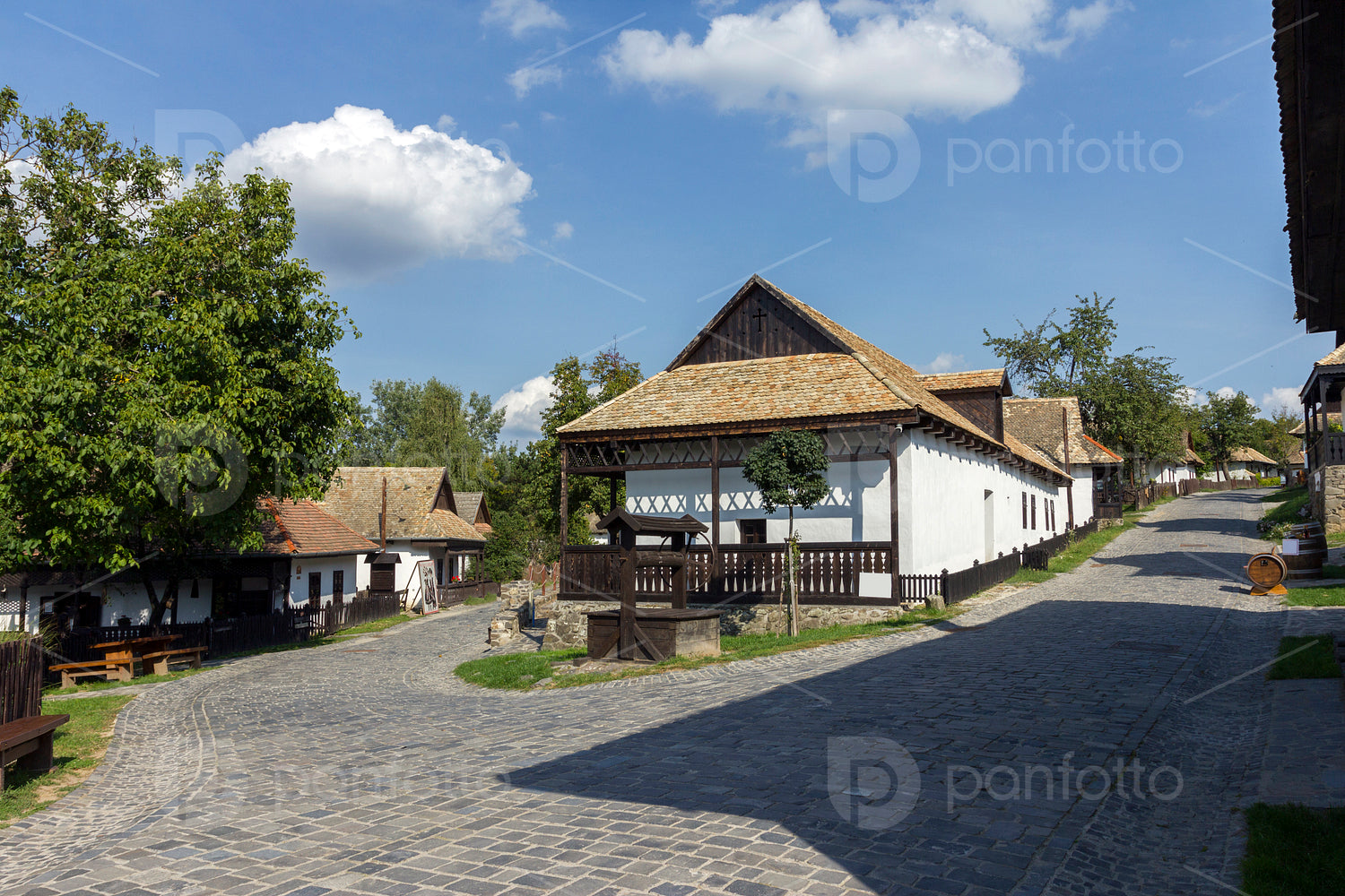 Village houses in Holloko