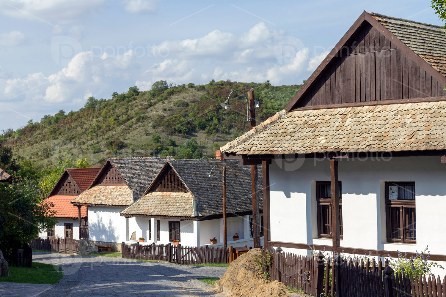 Traditional village house in Hollókő