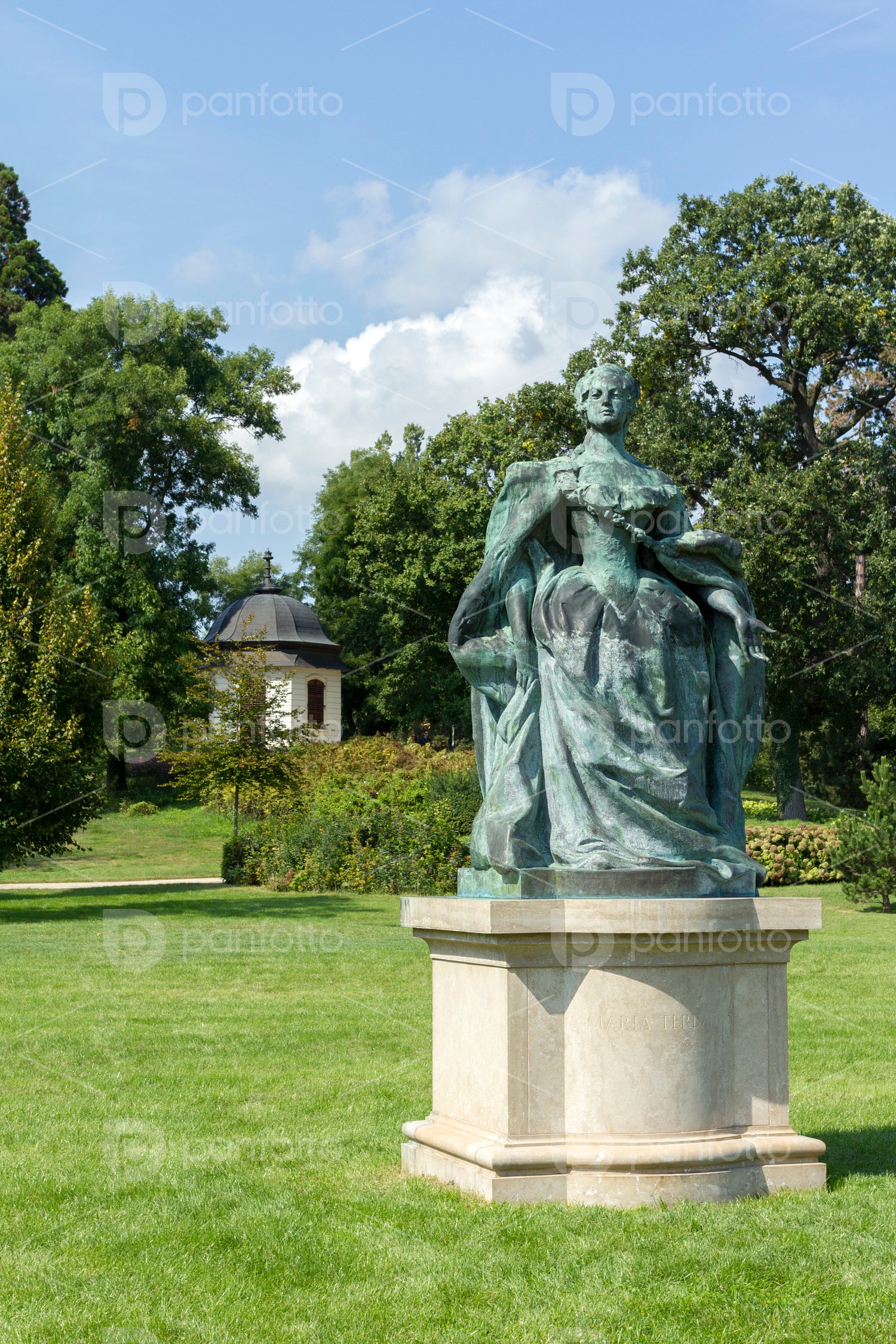 Statue of Maria Theresa