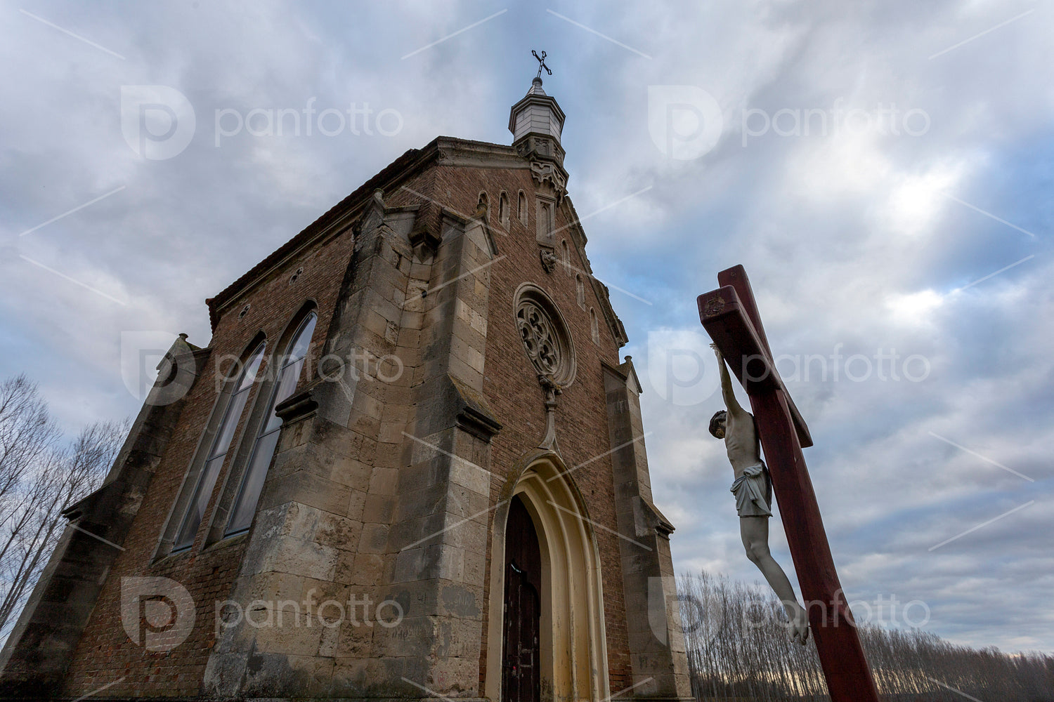 Zichy chapel in Lórév
