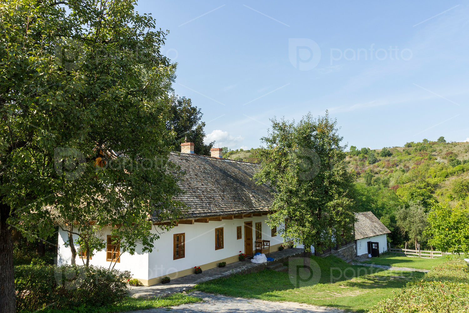Village houses in Holloko