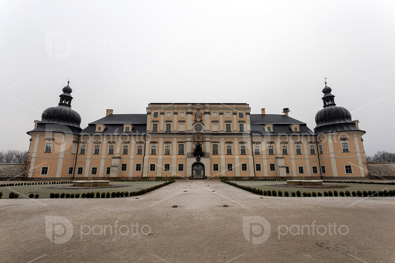 L'Huillier-Coburg Palace in Edeleny