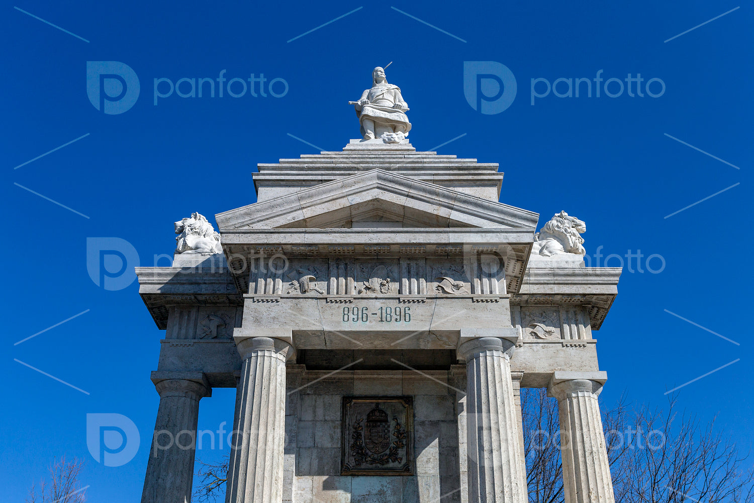 Monument of Hungarian Grand Prince Árpád