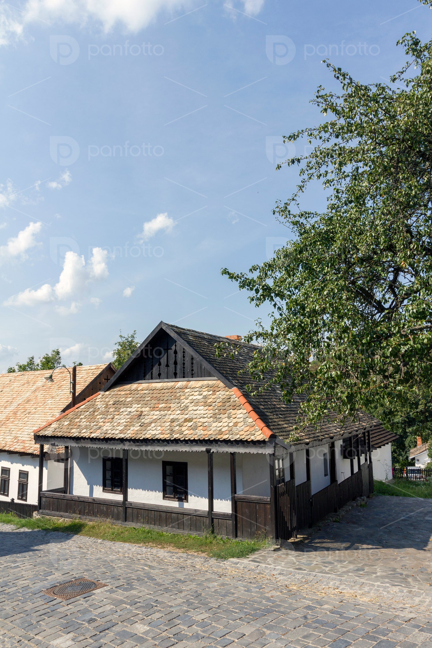 Traditional village house in Hollókő