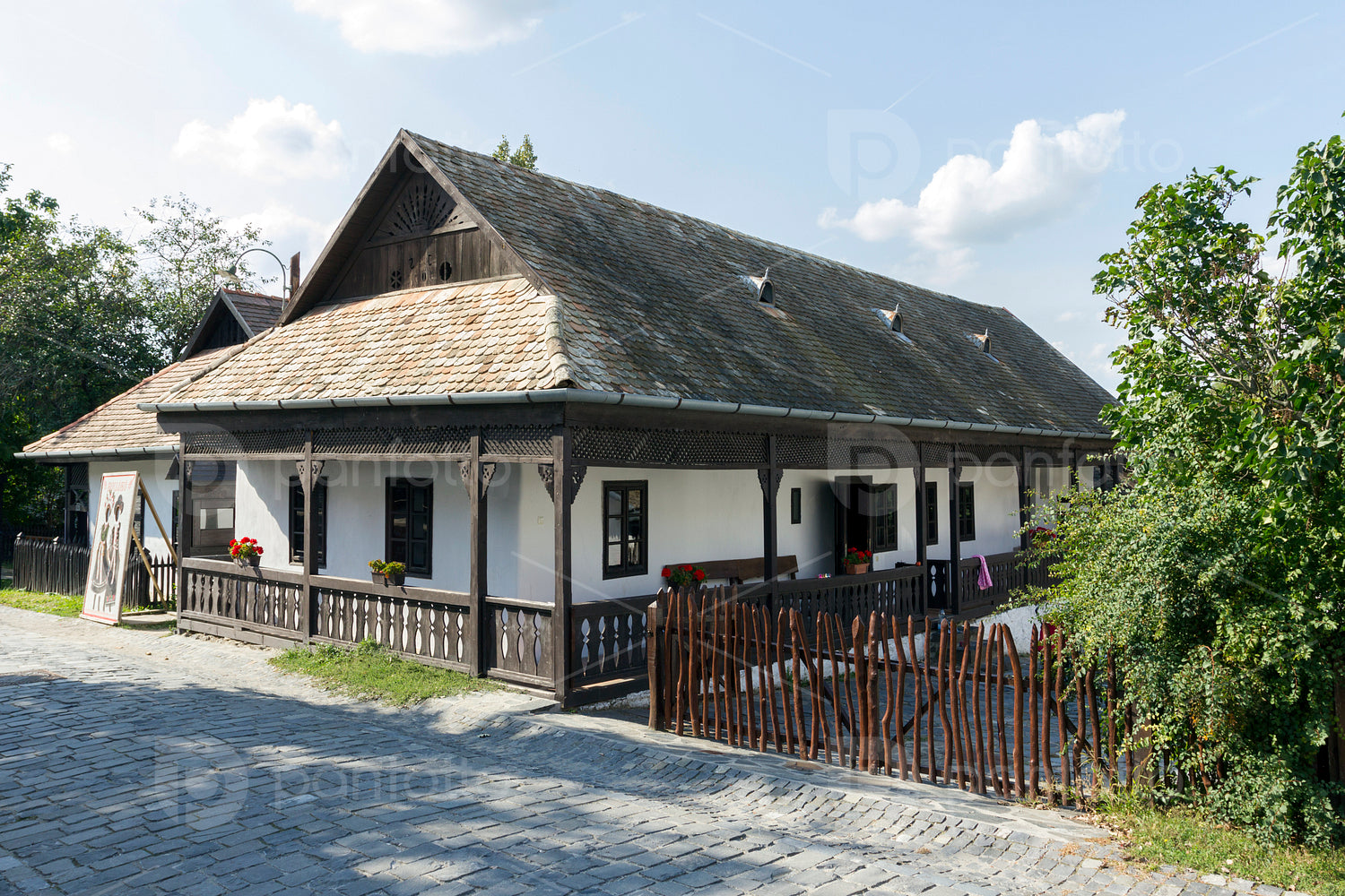 Traditional village house in Hollókő