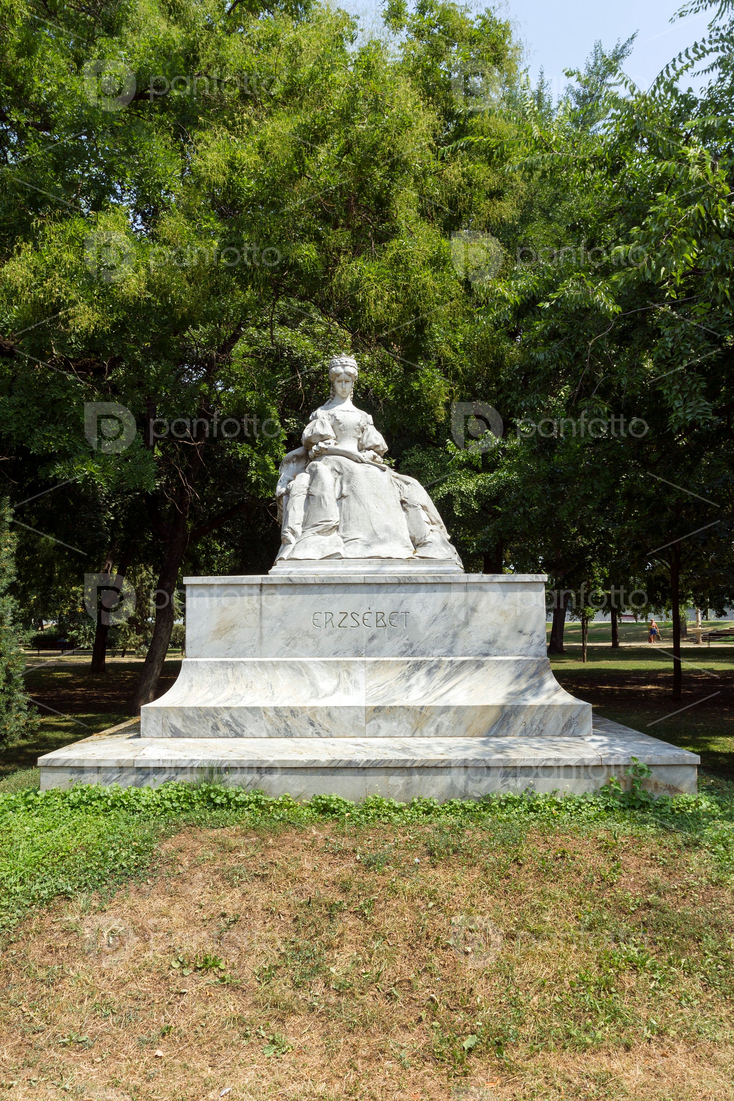 Statue of Sisi