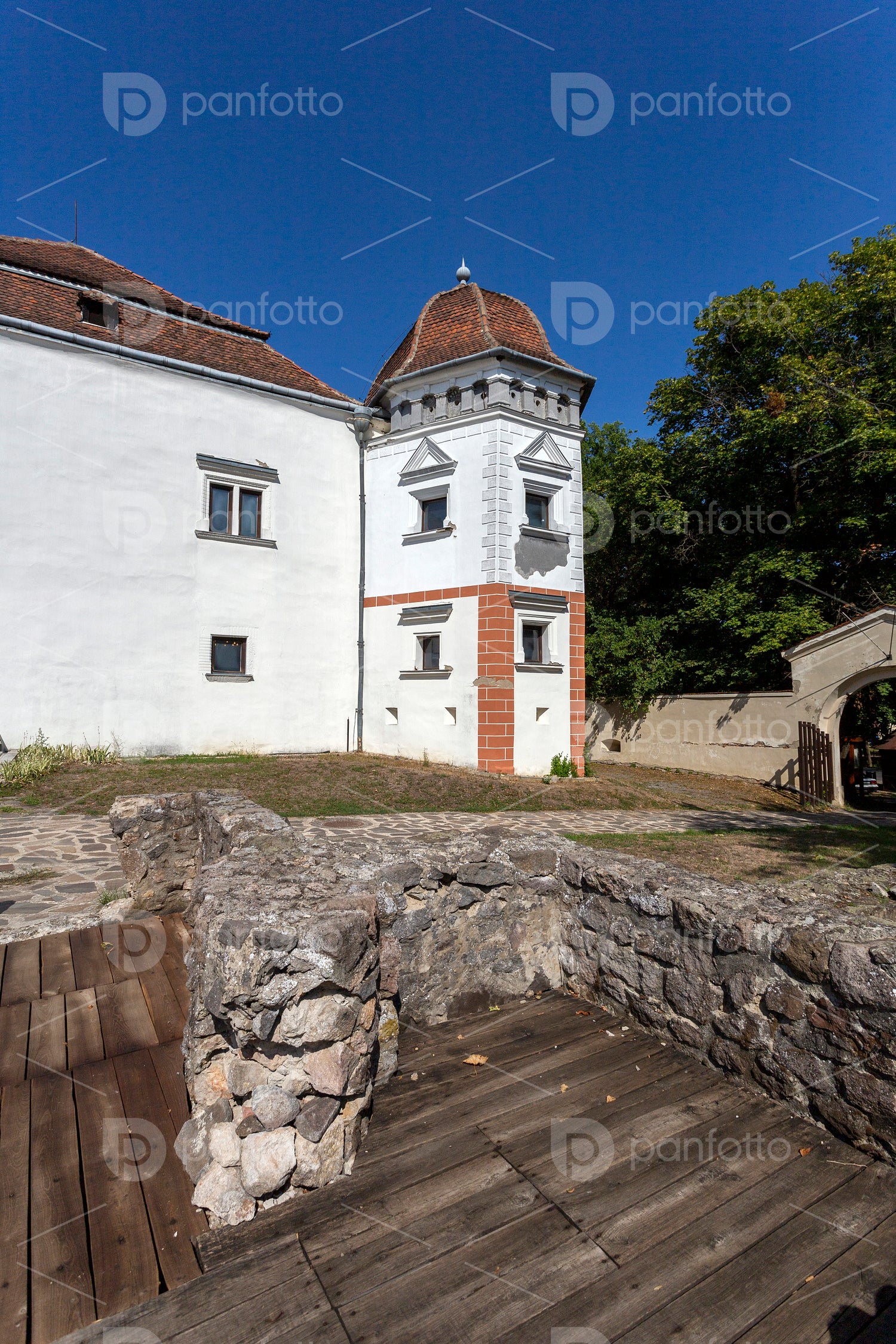 Castle of Pácin