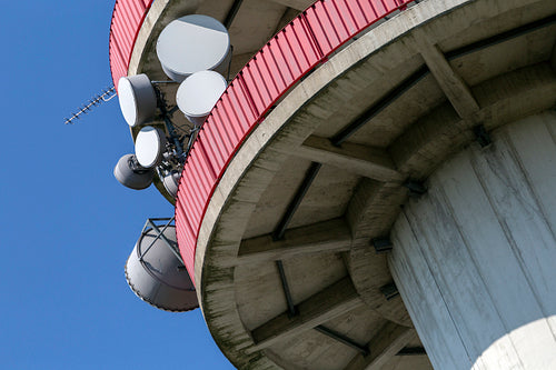 Close up shot of a telecommunication tower in Győr