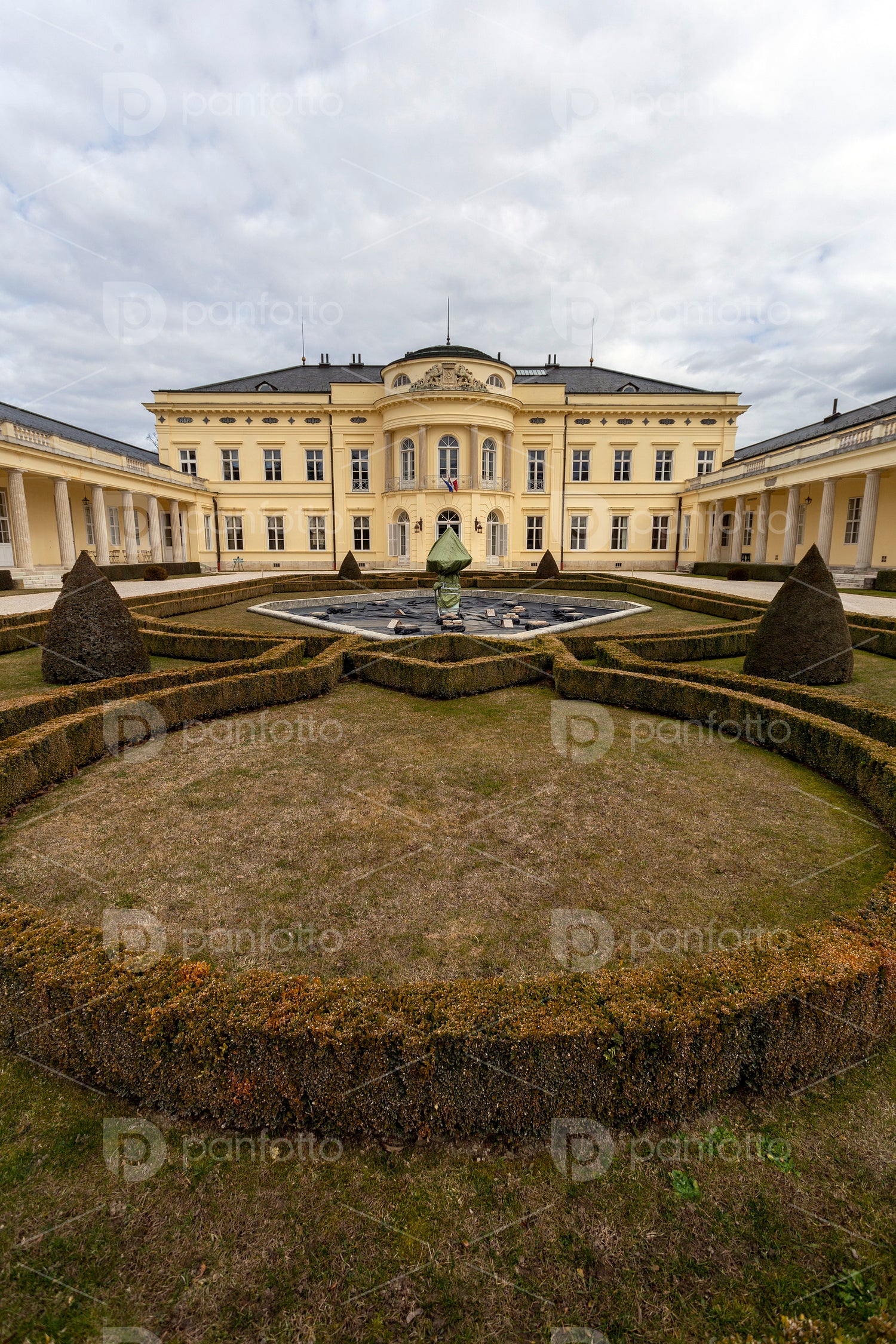 Károlyi Palace in Fehérvárcsurgó