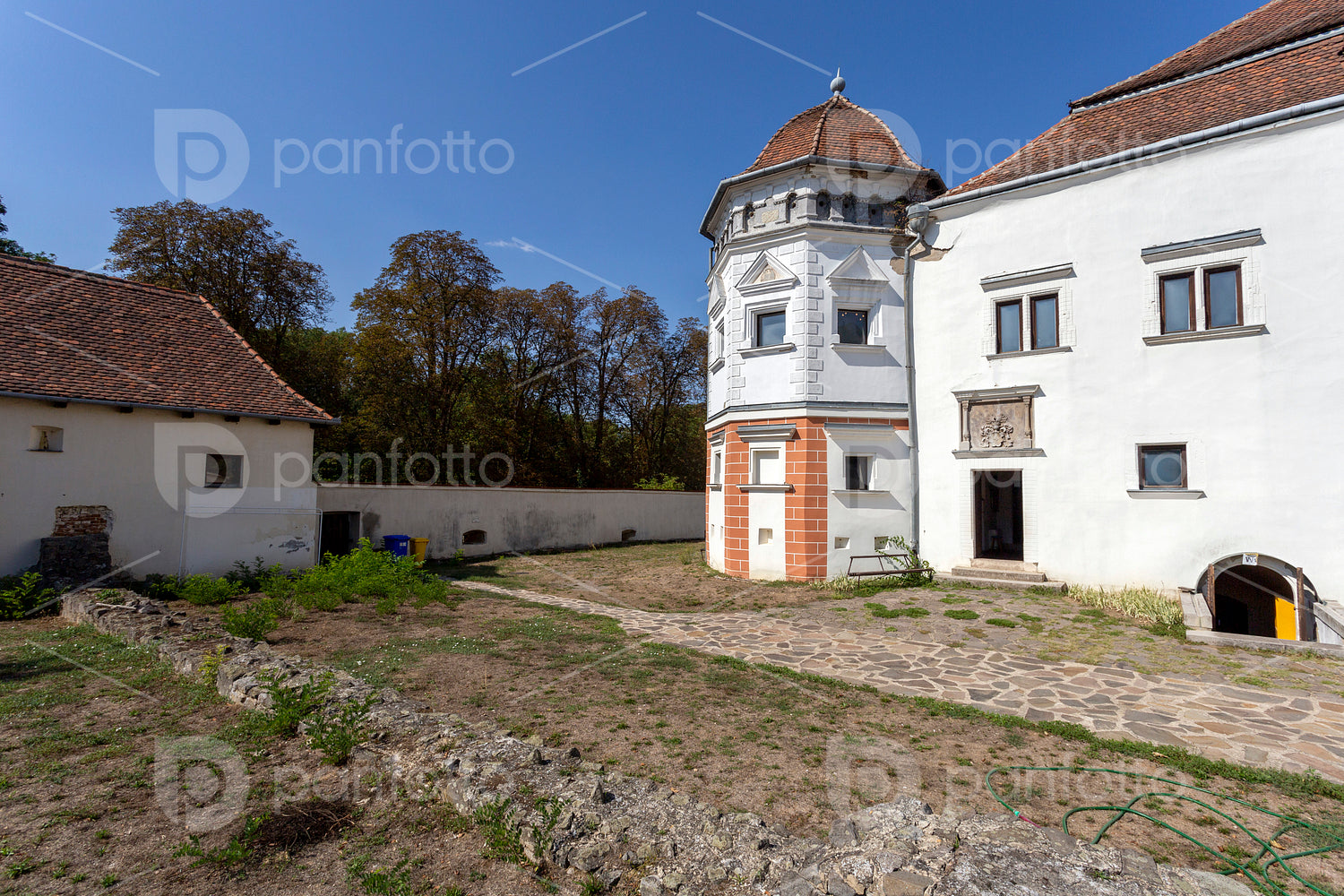 Castle of Pácin