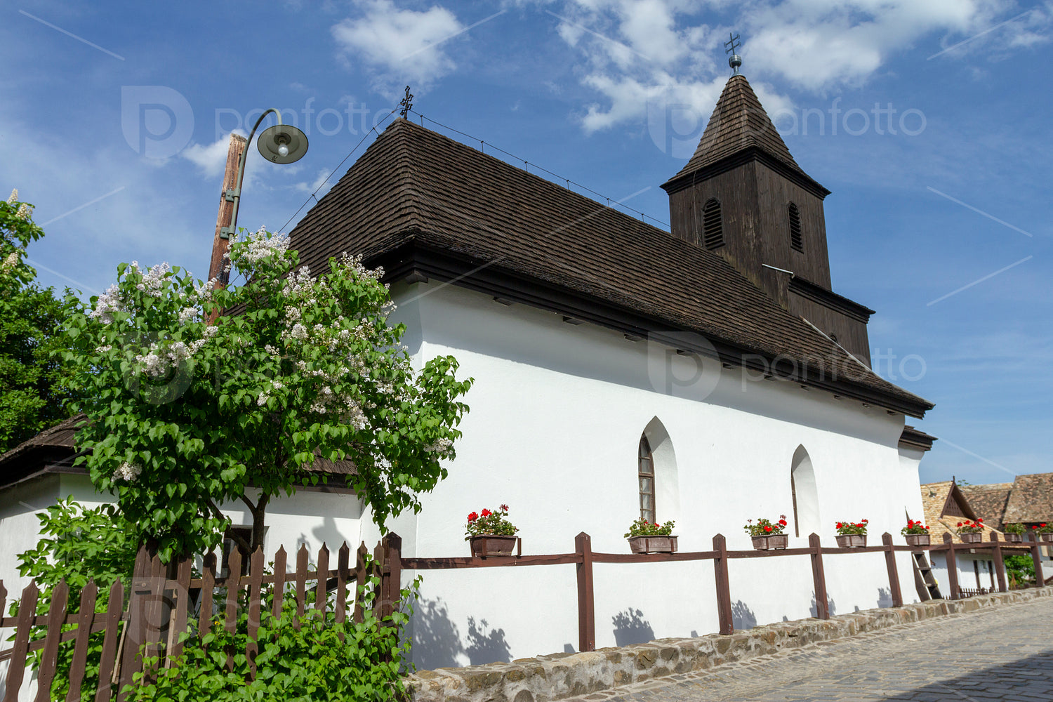 Szent Márton Church in Hollókő