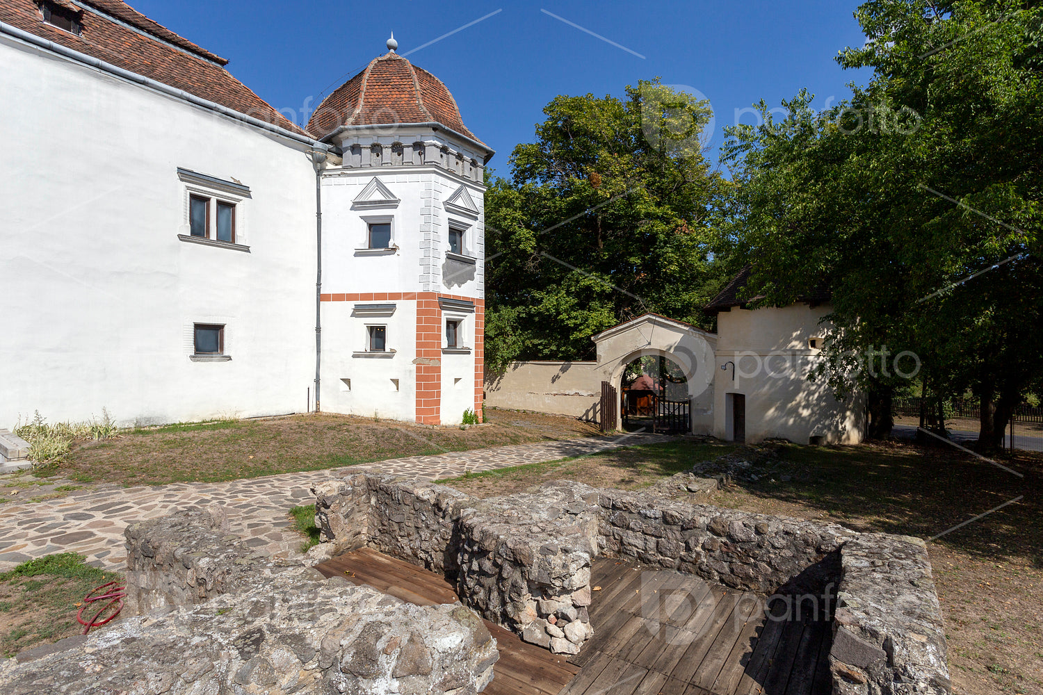 Castle of Pácin