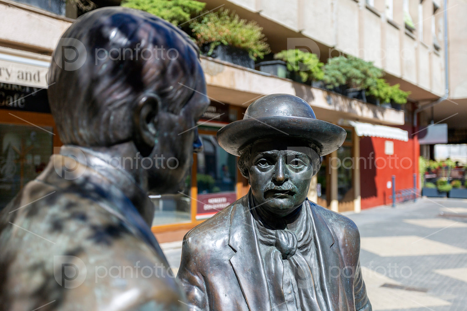 Statue of József Rippl-Rónai and Endre Ady in Kaposvár