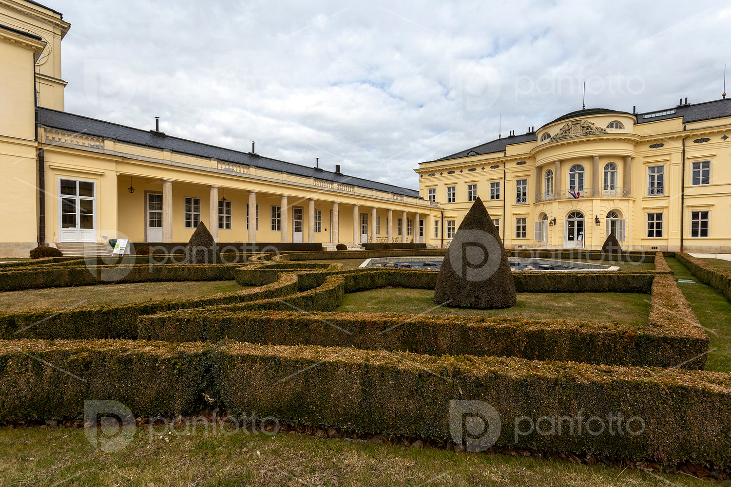Károlyi Palace in Fehérvárcsurgó