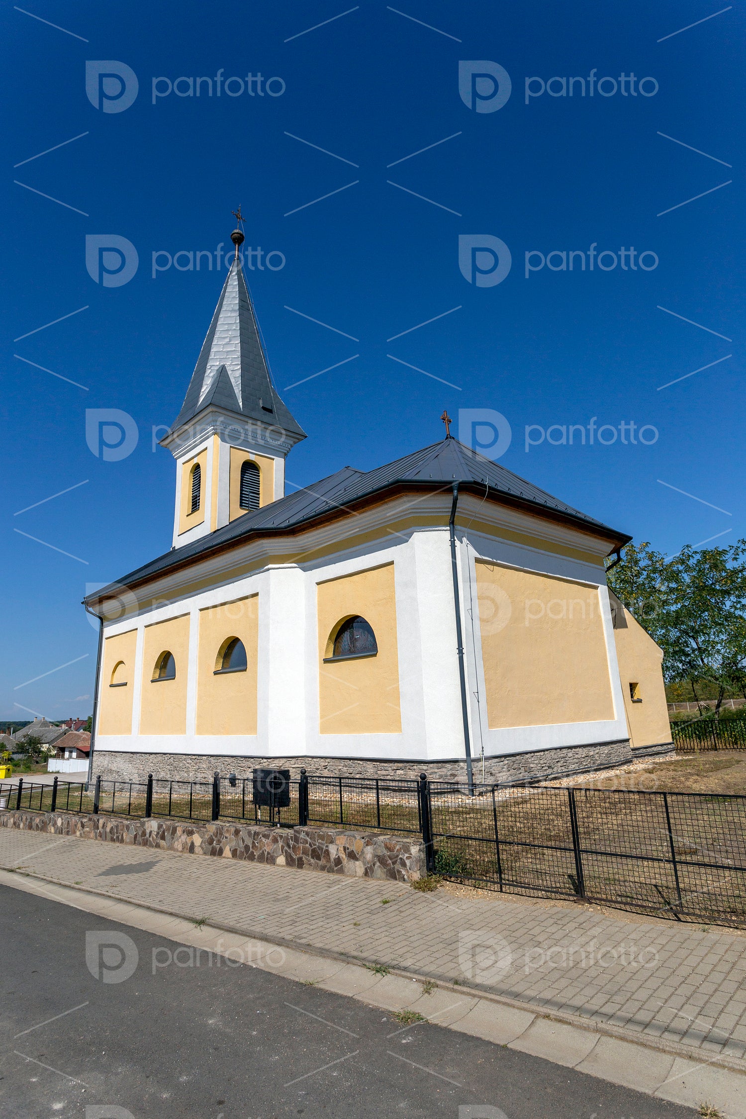 Catholic church of Kékcse