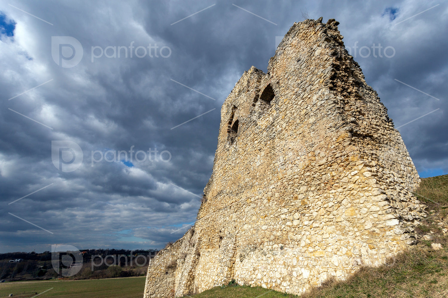 Ruins of the Szarvaskő castle in Döbrönte