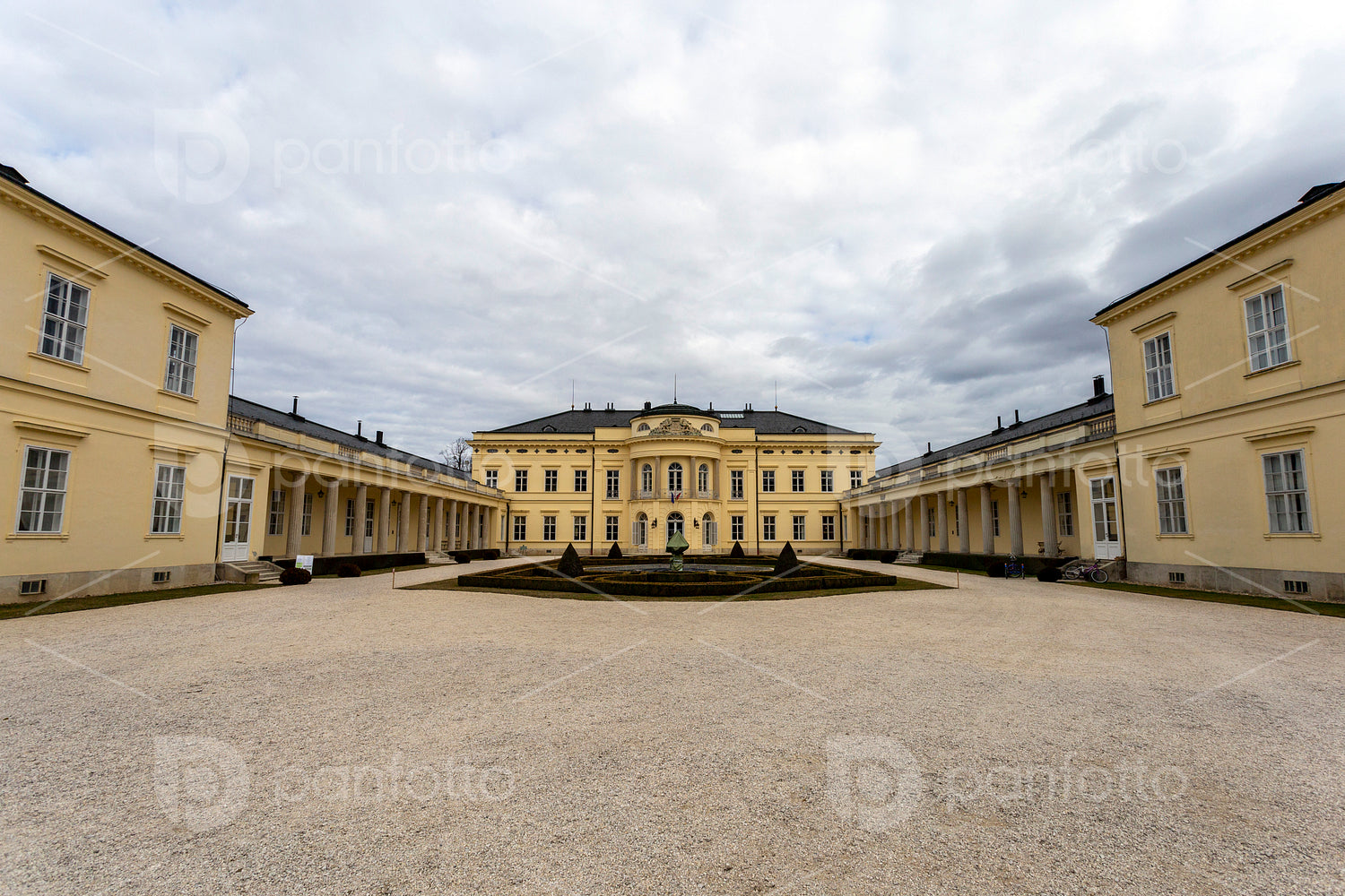 Károlyi Palace in Fehérvárcsurgó
