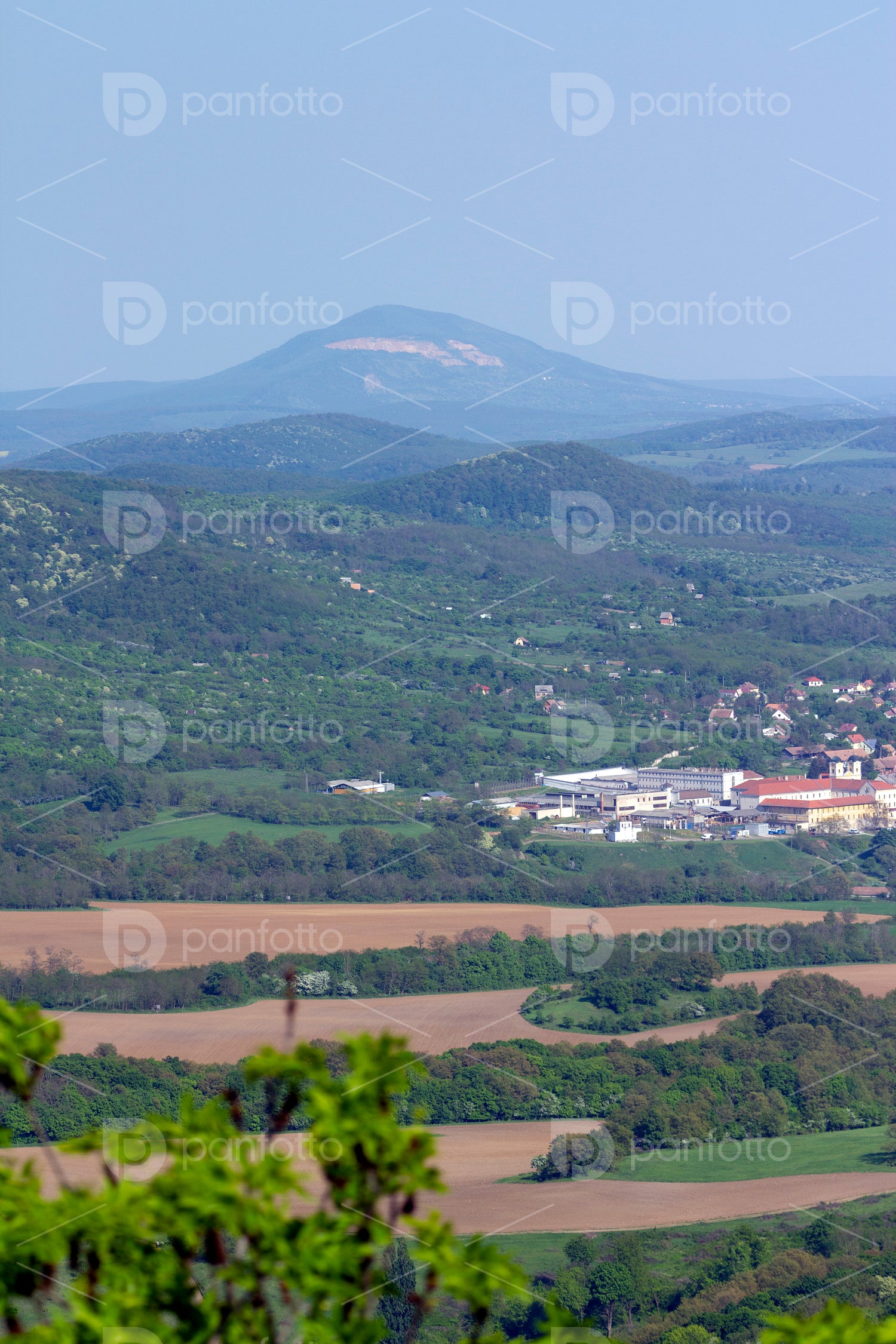 Naszály mountain