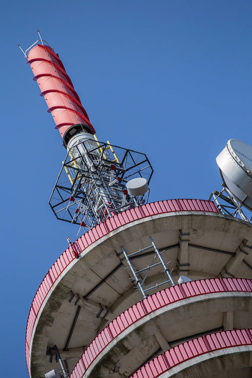 Close up shot of a telecommunication tower in Gyor