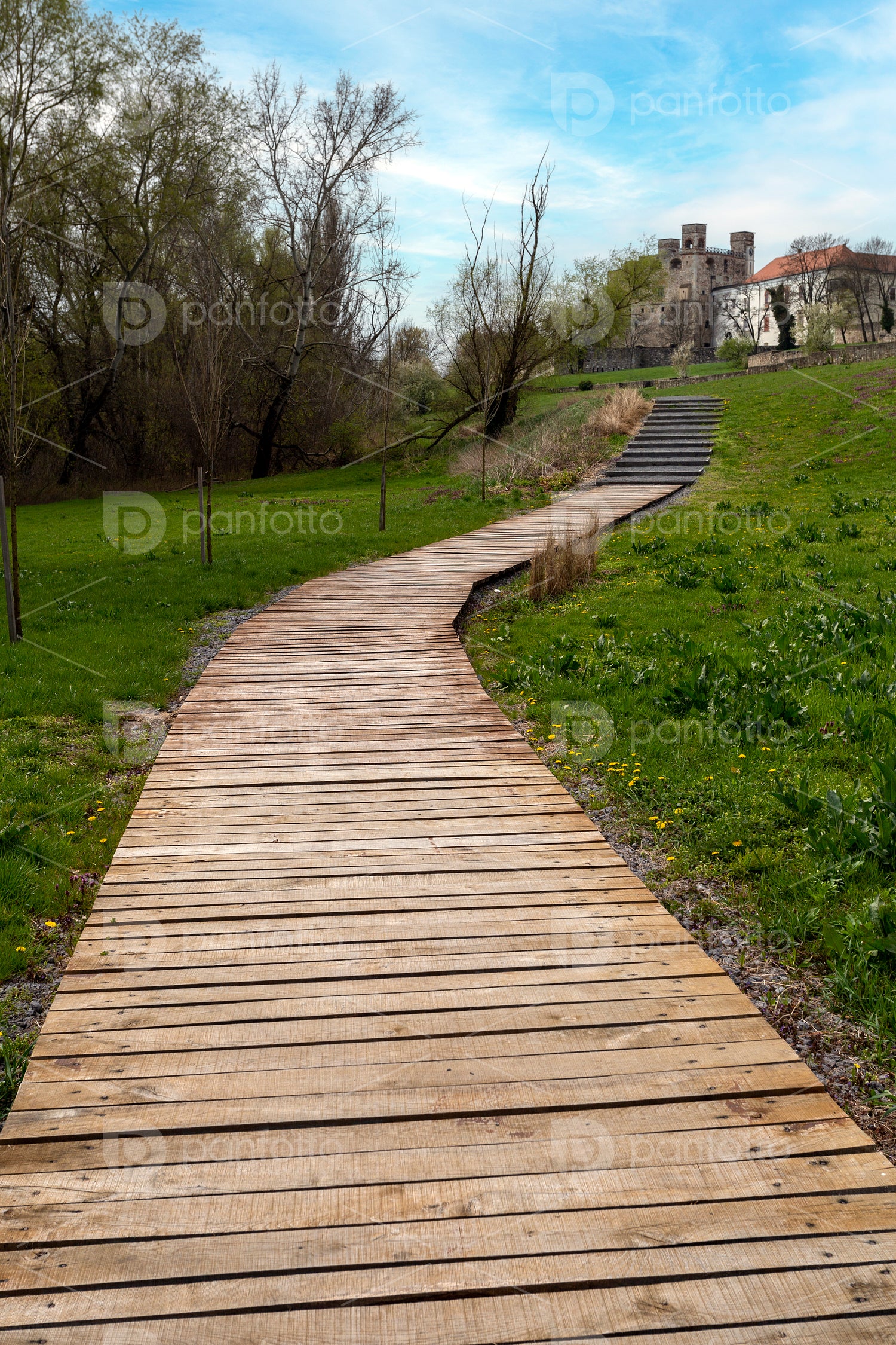 Wooden sidewalk at the Castle of Sárospatak