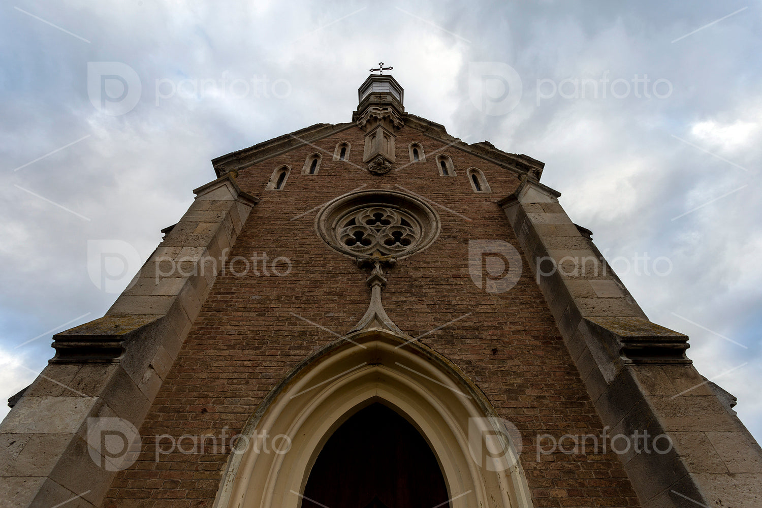Zichy chapel in Lórév