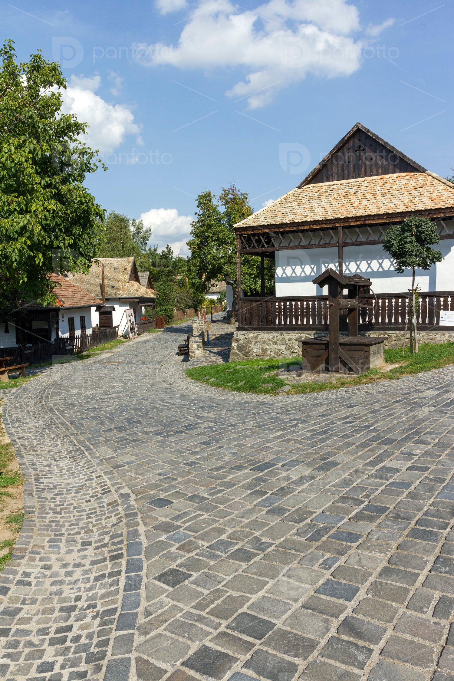 Traditional village house in Hollókő