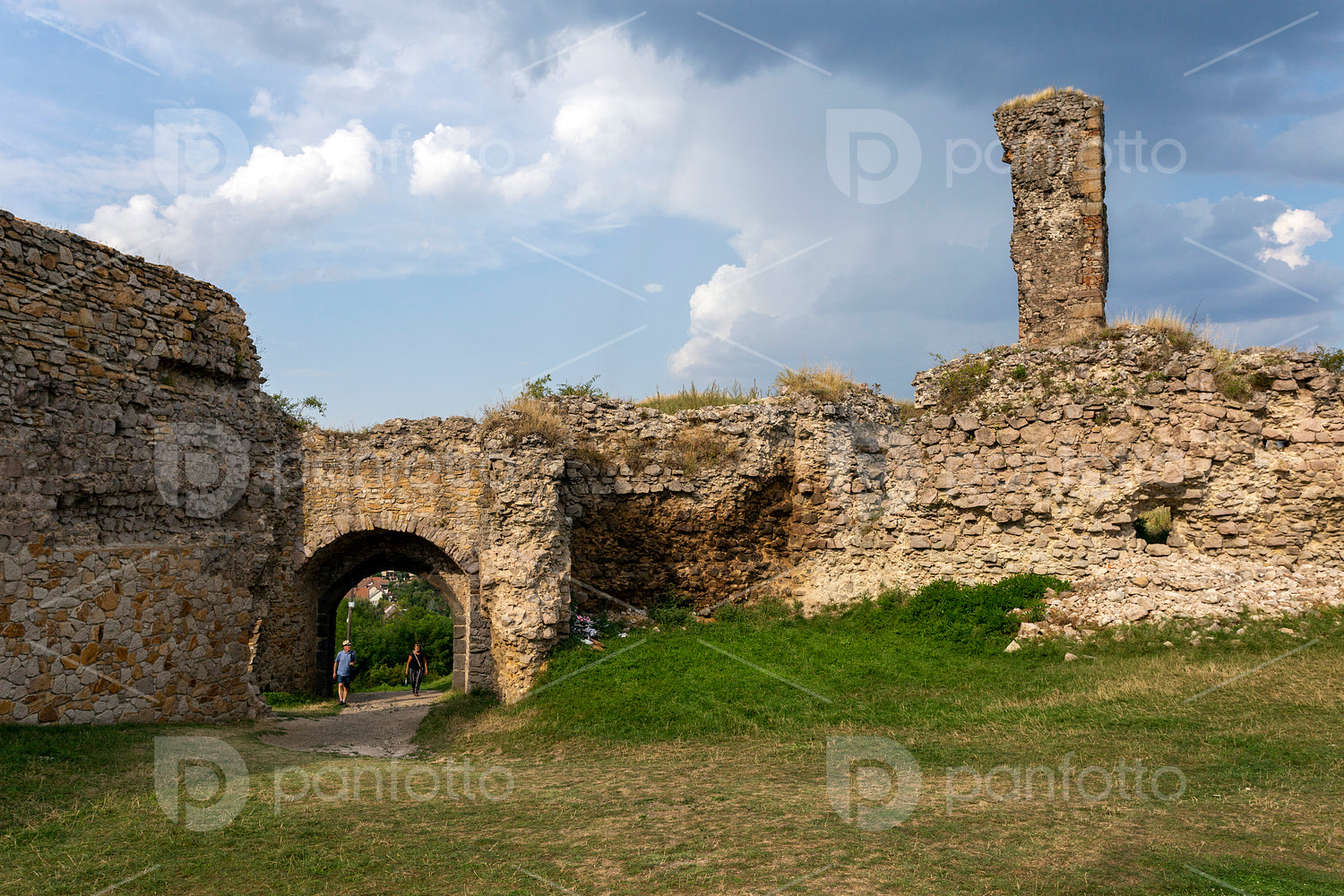 The castle of Nógrád
