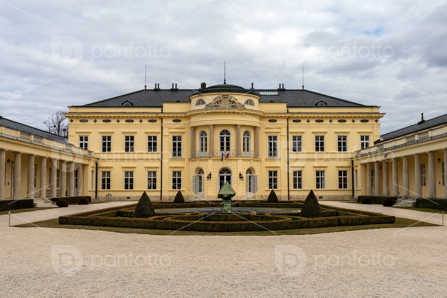 Károlyi Palace in Fehérvárcsurgó