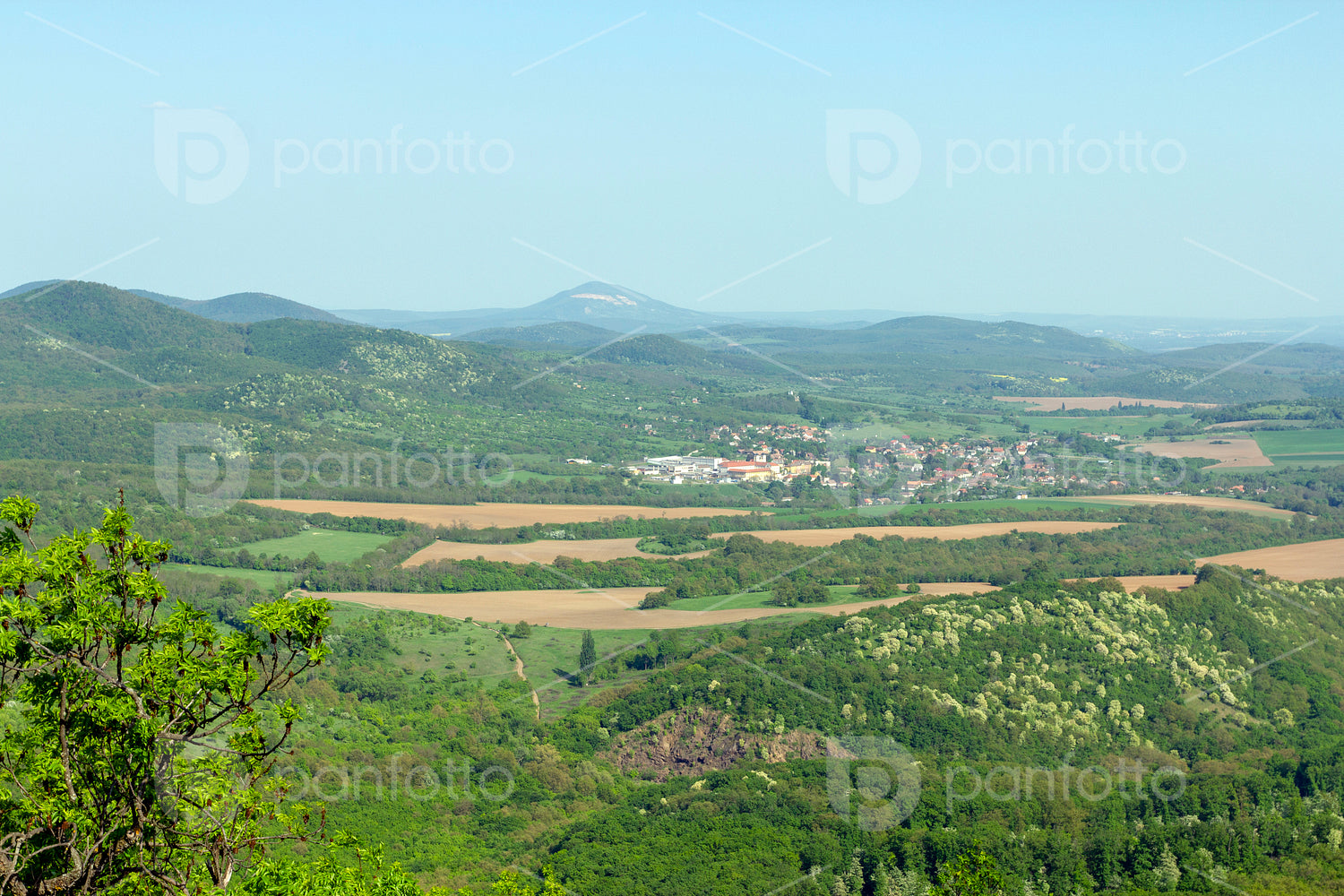 Naszály mountain