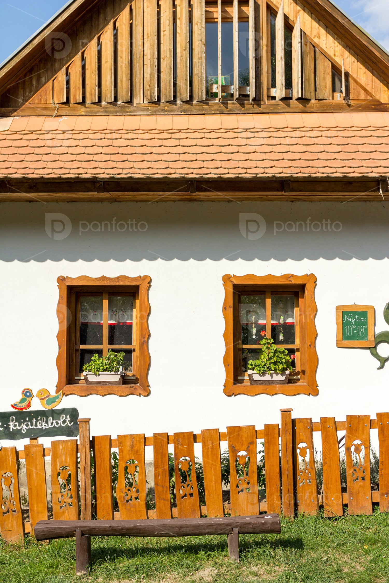 Village house in Holloko