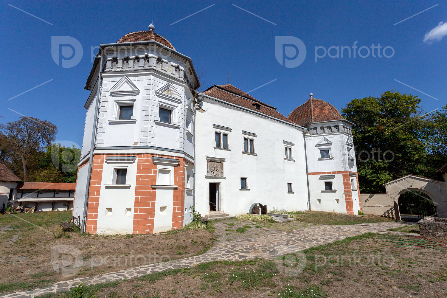 Castle of Pácin